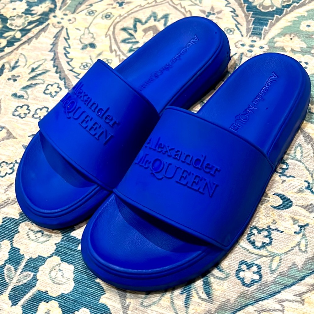 Alexander McQueen rubber slides size 41